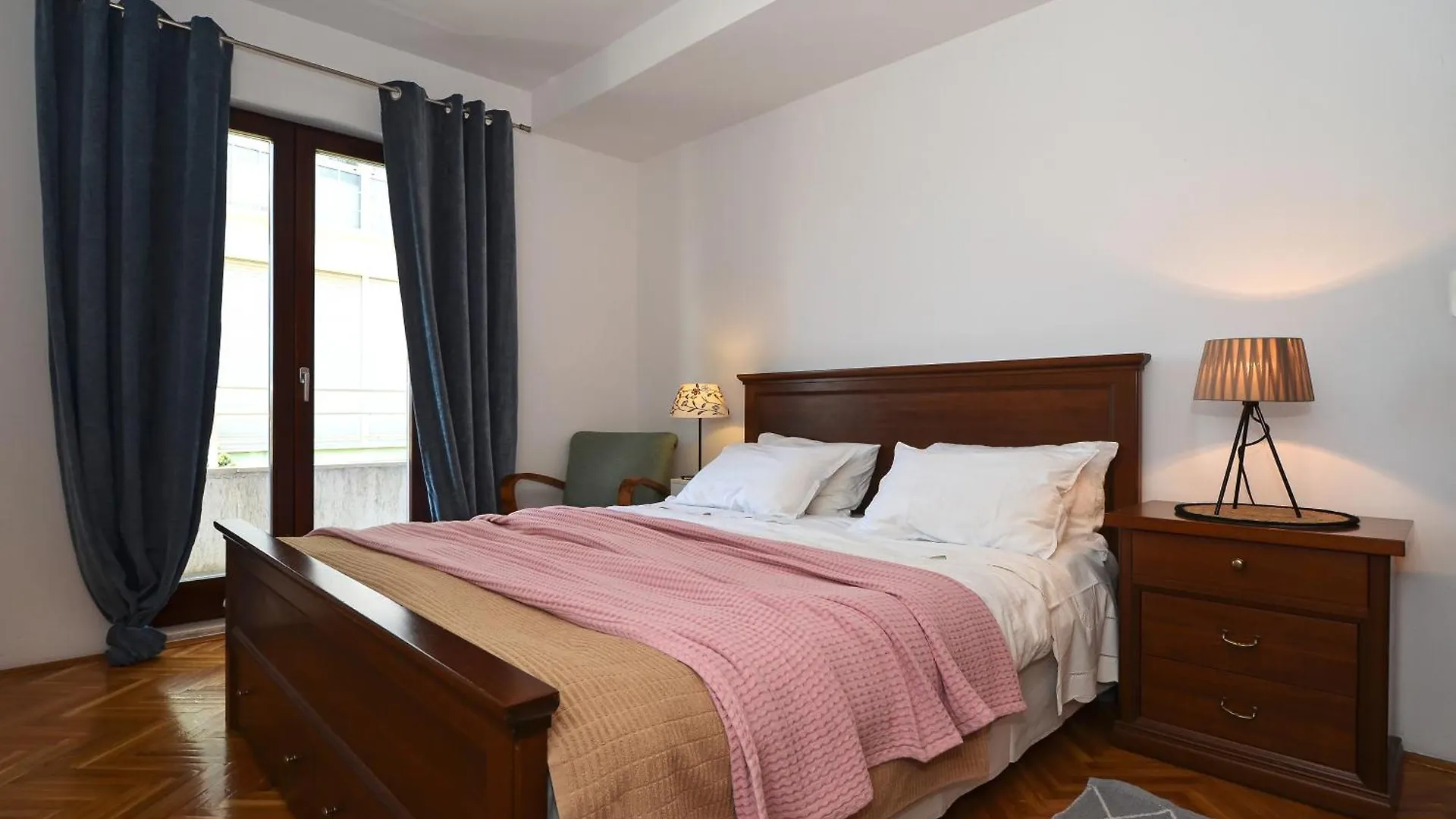 Apartament Artsy Hideaway Near Old Town & Beach With Fast Wifi Split